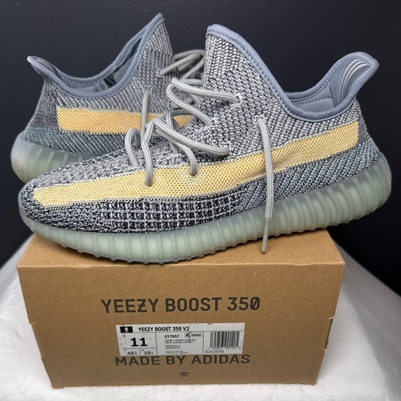 Yeezy Boost 350 V2 'Ash Blue' – Size 11M - Picture 1 of 4